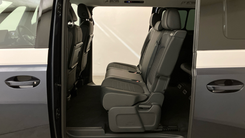 Volkswagen ID. Buzz 210kW Style Pro 86kWh 5dr LWB Auto [7St/Design+] Electric Estate